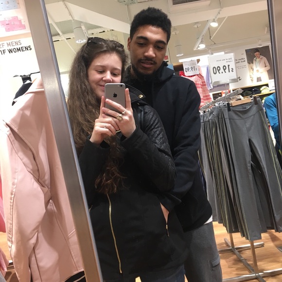 Meet your Posher, Victoria - Picture 2 of 3